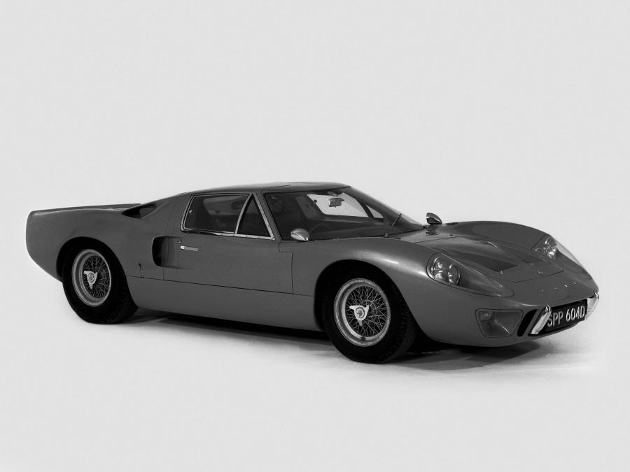  Ford GT40 (Mk III) 1967 года  (фото 3 из 7)